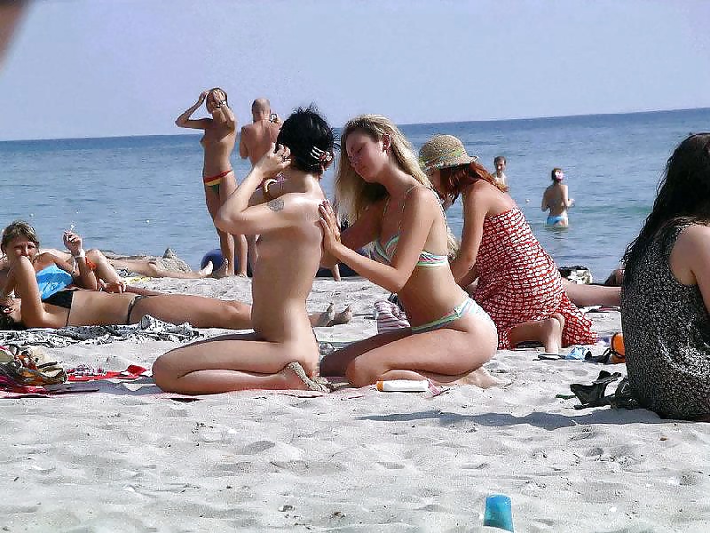 Sesso sulla spiaggia mix 50
 #39137646
