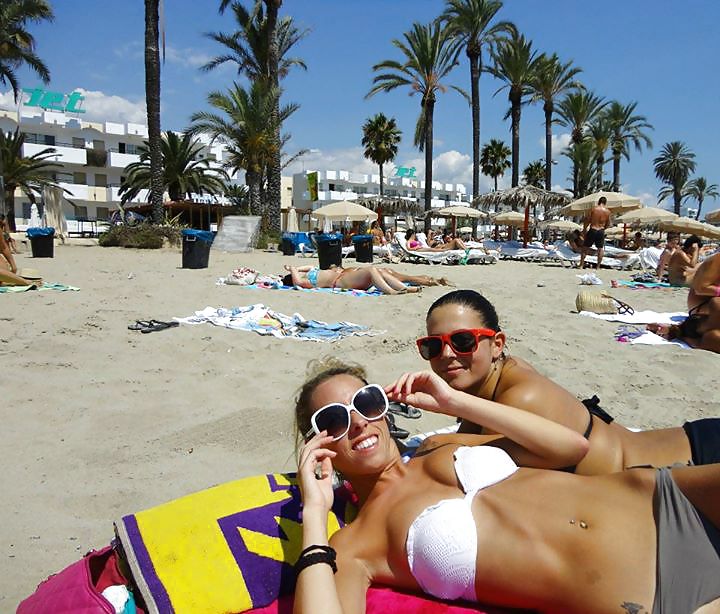 新しい若い淫乱女たち - コメント which one and why 
 #23876876