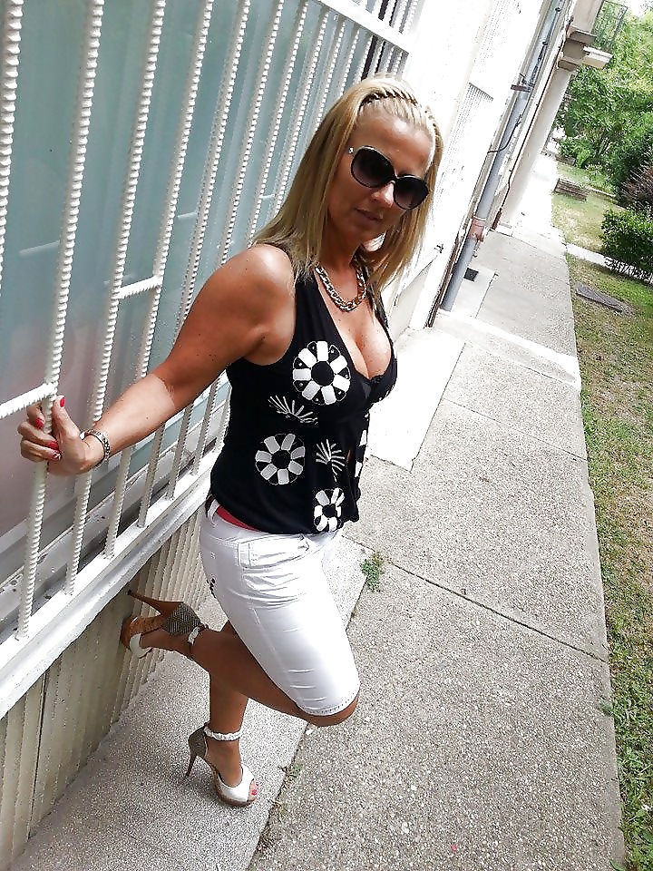 ハイヒールガール 57
 #40126360