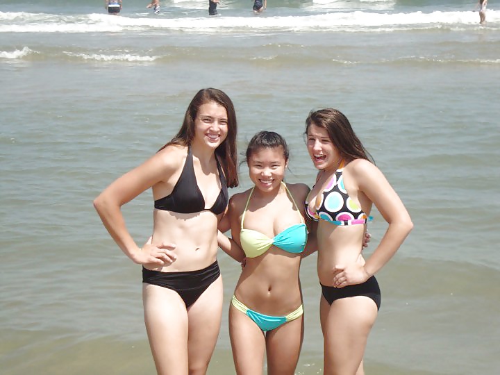 Facebook teen babes 5 - bikini sorority spring break! #28410762