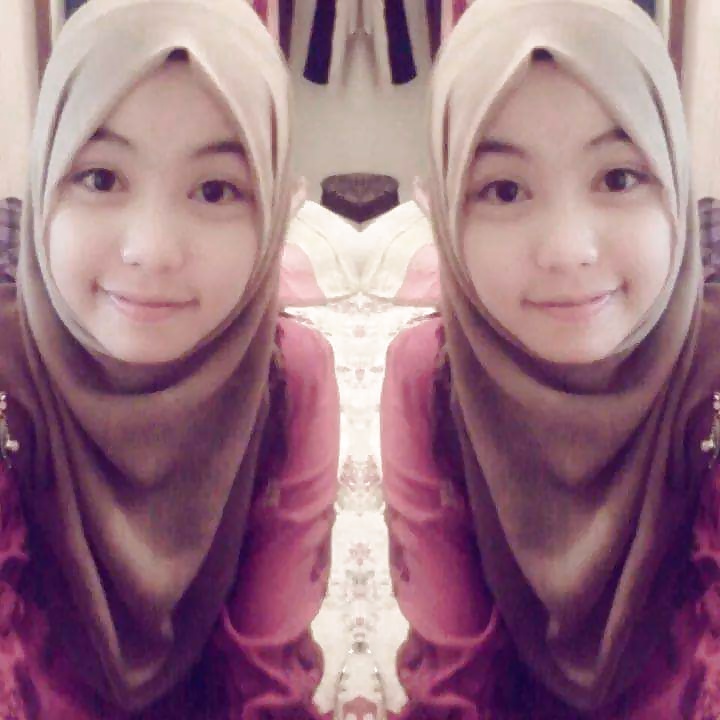 Gadis Melayu Bertudung #39868422
