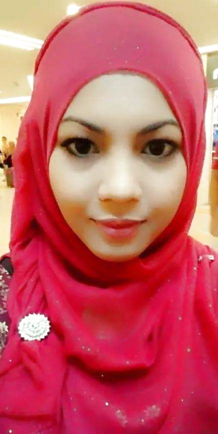 Gadis Melayu Bertudung #39868454