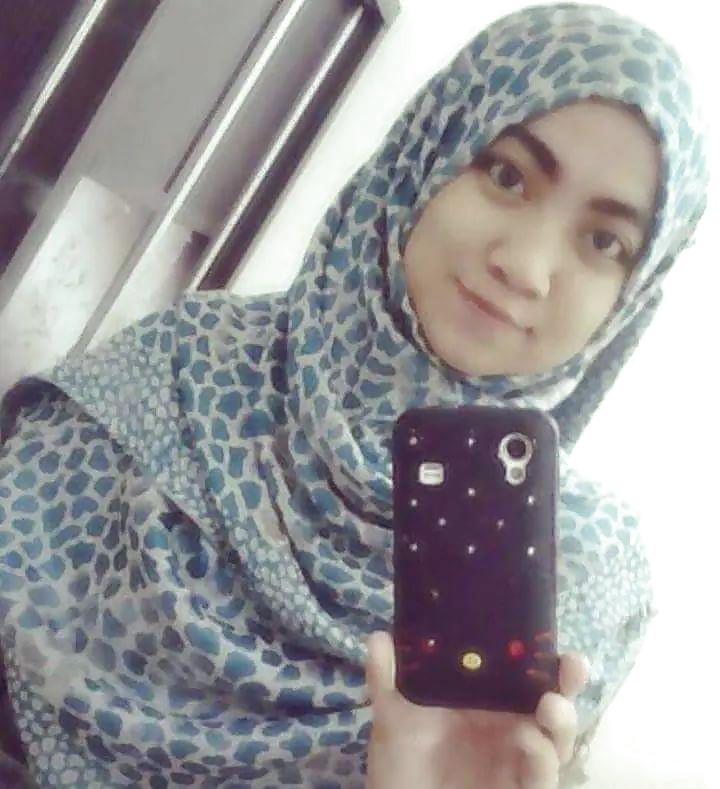Gadis Melayu Bertudung #39868530
