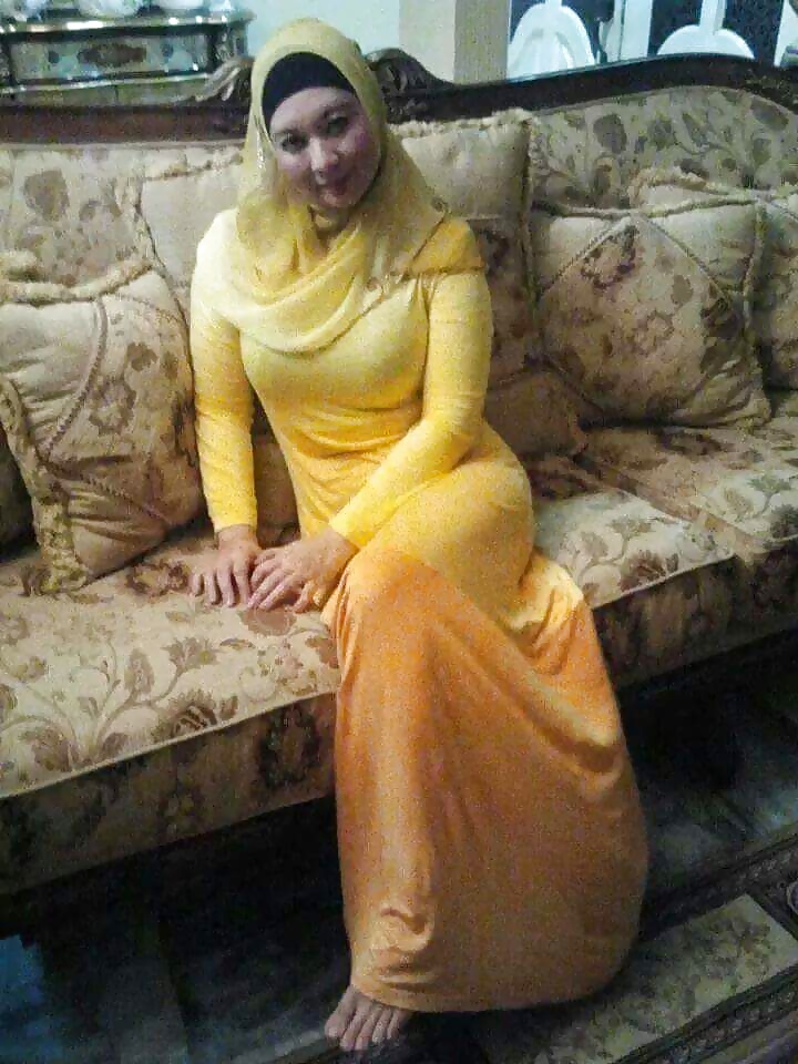 Gadis Melayu Bertudung #39868618