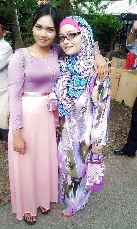 Gadis Melayu Bertudung #39868795