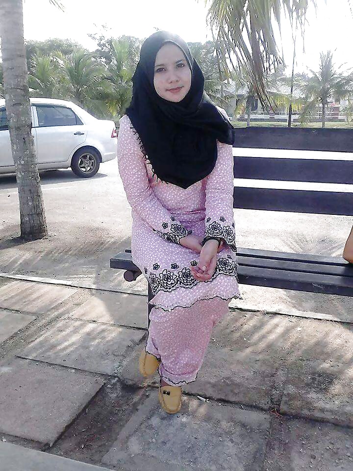 Gadis melayu bertudung
 #39868906