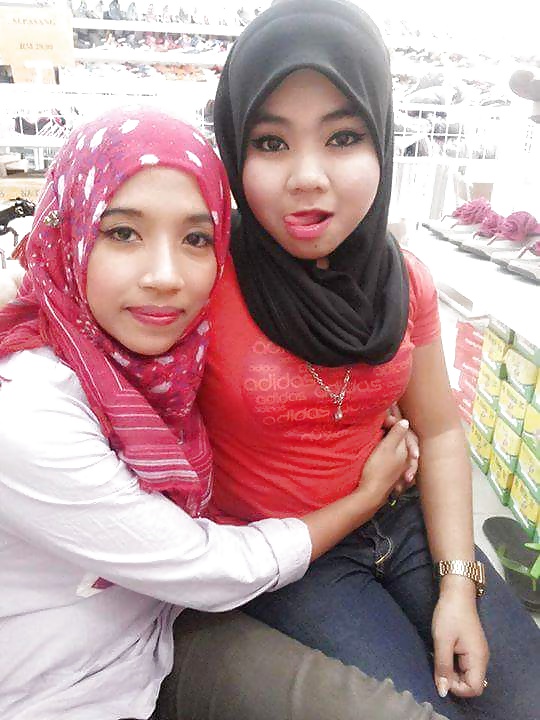 Gadis Melayu Bertudung #39868968