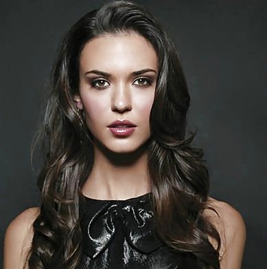 Odette Annable  #24874777