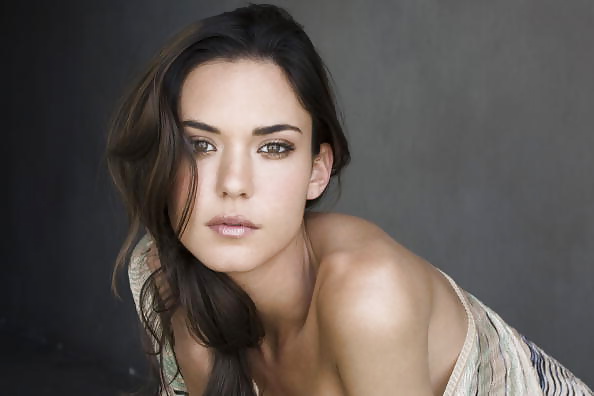 Odette Annable  #24874786