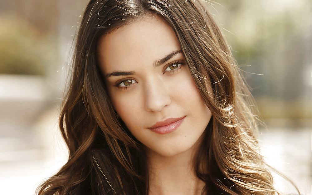 Odette Annable  #24874930