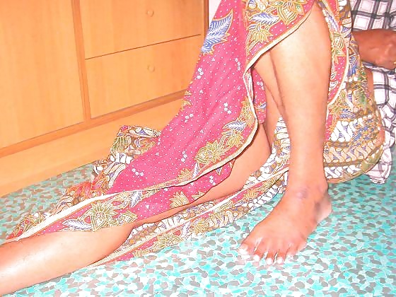 Mamak buat seks
 #24135347