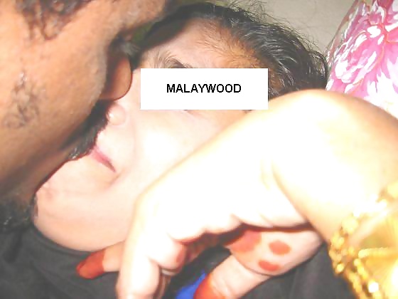 Mamak buat seks
 #24135369