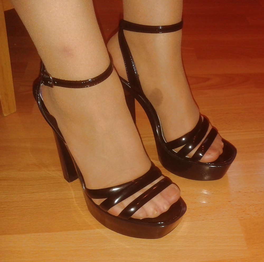 Nuttig Sekretär In Strümpfen Und Fersen #29820137