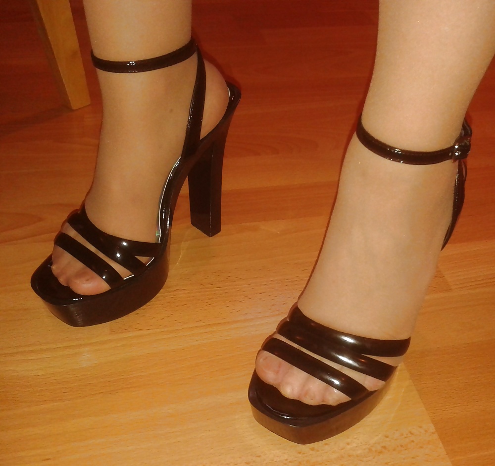 Nuttig Sekretär In Strümpfen Und Fersen #29820142