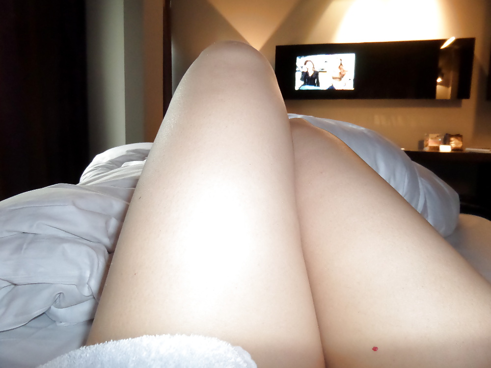 My sexy hot swinger girl offering her nude selfies #25983170