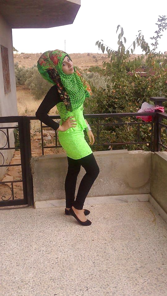 Hijabis in heels and leggings #38919746