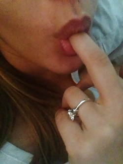 Labios angelicales:)
 #32253070