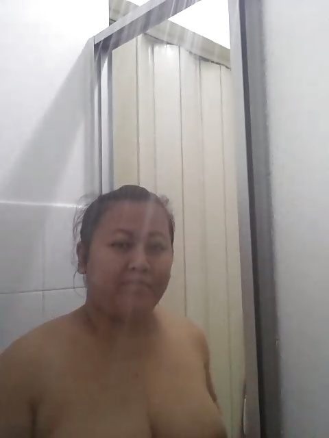 Malay wife teacher in shower skype
 #32334131