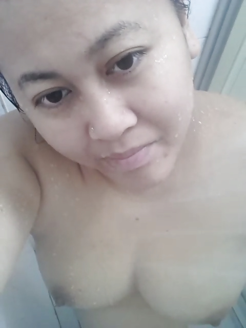 Malay wife teacher in shower skype
 #32334181