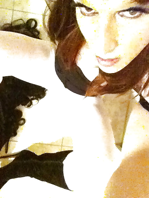 SELFIES #28297342