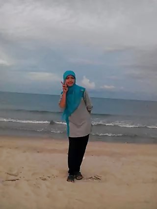 Indonesien-Hijab Kleine Brüste #31558566