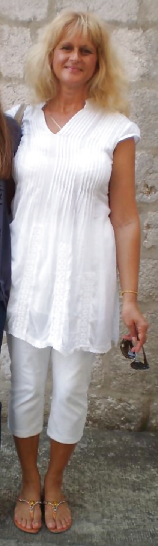 Meine mamá
 #32463130