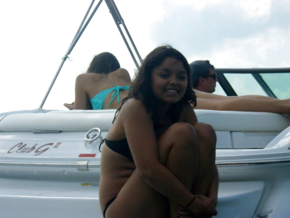 Pics
 #34387944