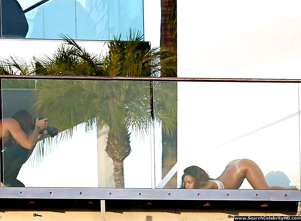 Rihanna Bottomless Bare Ass Photoshoot In L.A #26033527