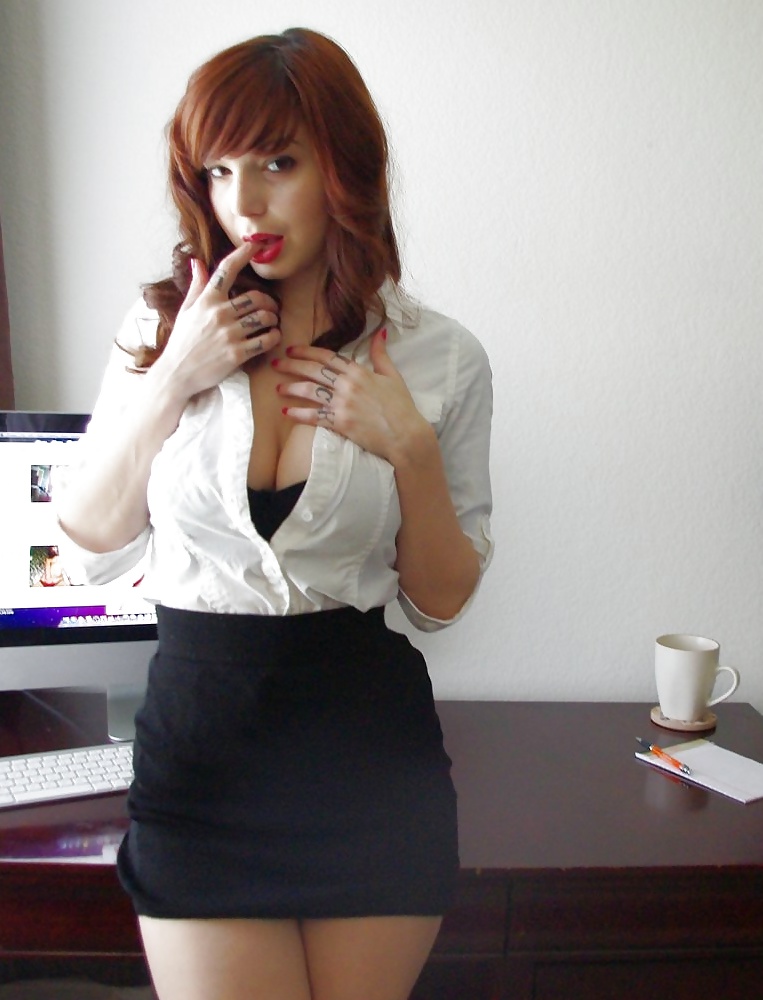 How to seduce your boss #40337176