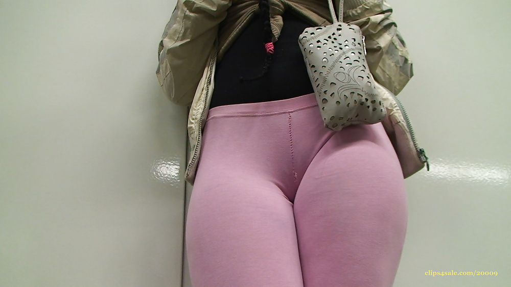 Spanish pink leggins camel toe #27177769