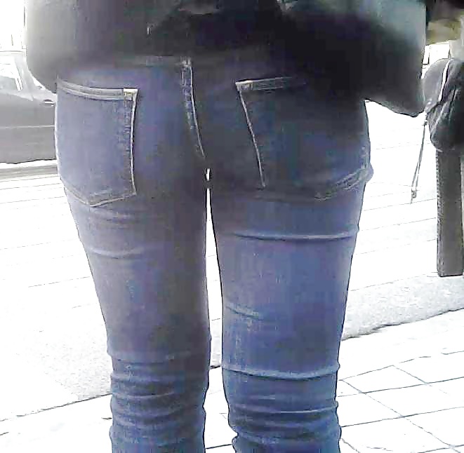 Asian Ass In Engen Jeans !! #31270272