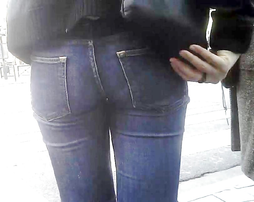 Asian Ass In Engen Jeans !! #31270273