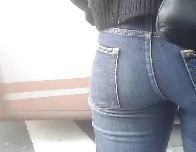 Asian Ass In Engen Jeans !! #31270279