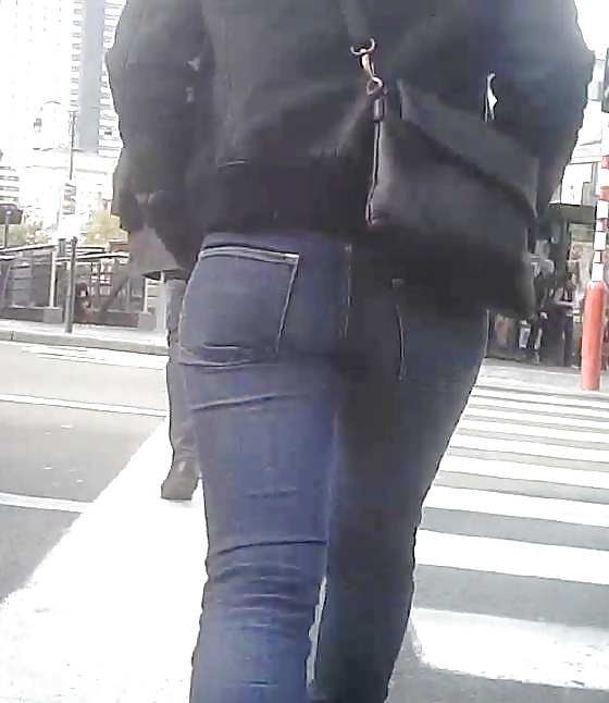 Asian Ass In Engen Jeans !! #31270283