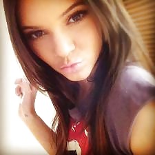 Kendall jenner
 #37009757