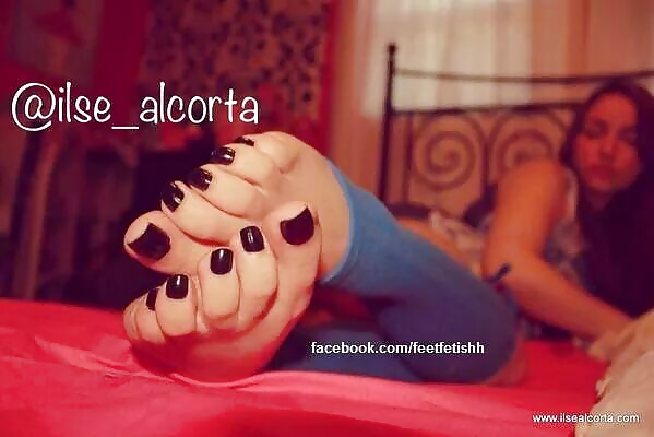 足ガール (2)
 #40030599