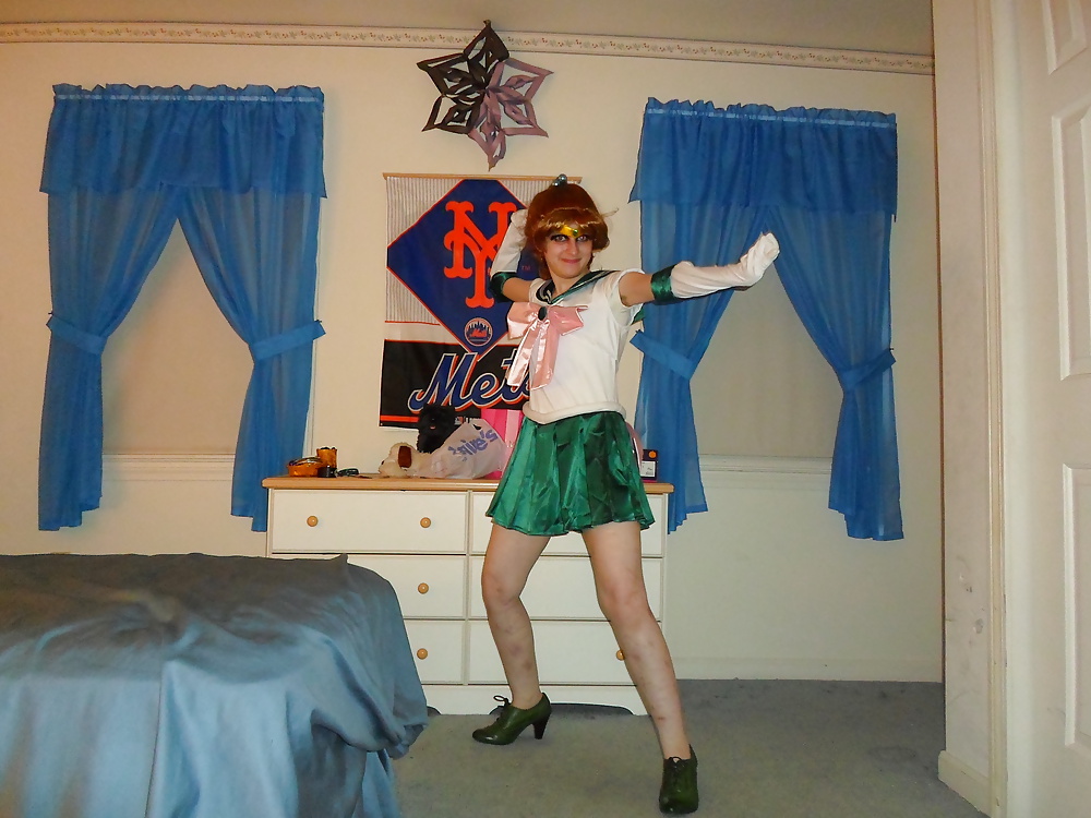 Sailor Jupiter Cosplay #31860344