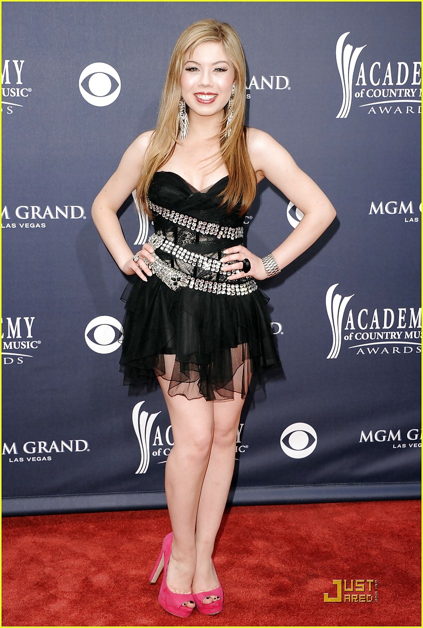 Jannette mccurdy
 #26960194