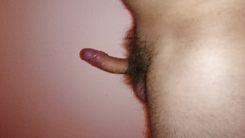 Wanking ancora una volta il mio piccolo cazzo morso petite
 #28862616