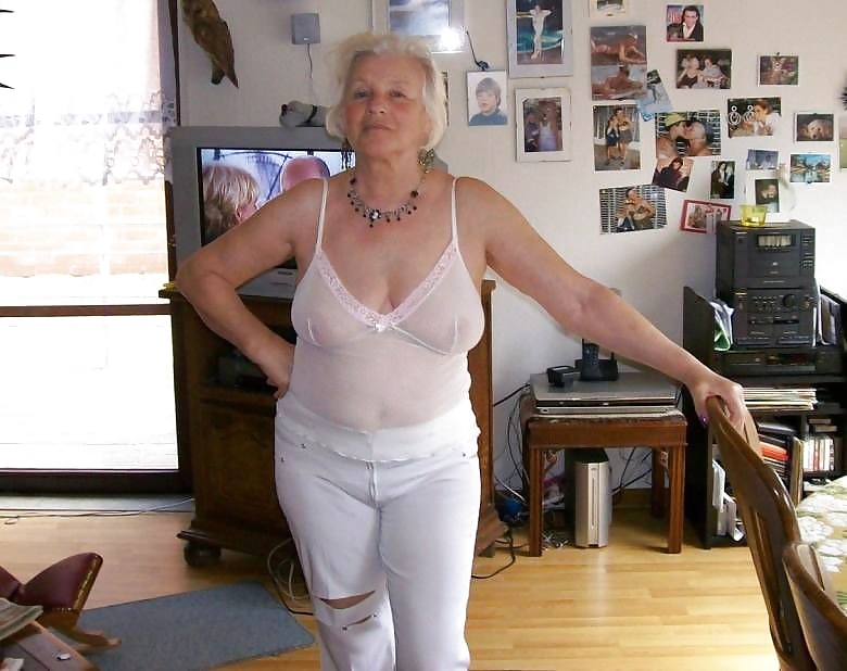 Random grannys
 #25279053