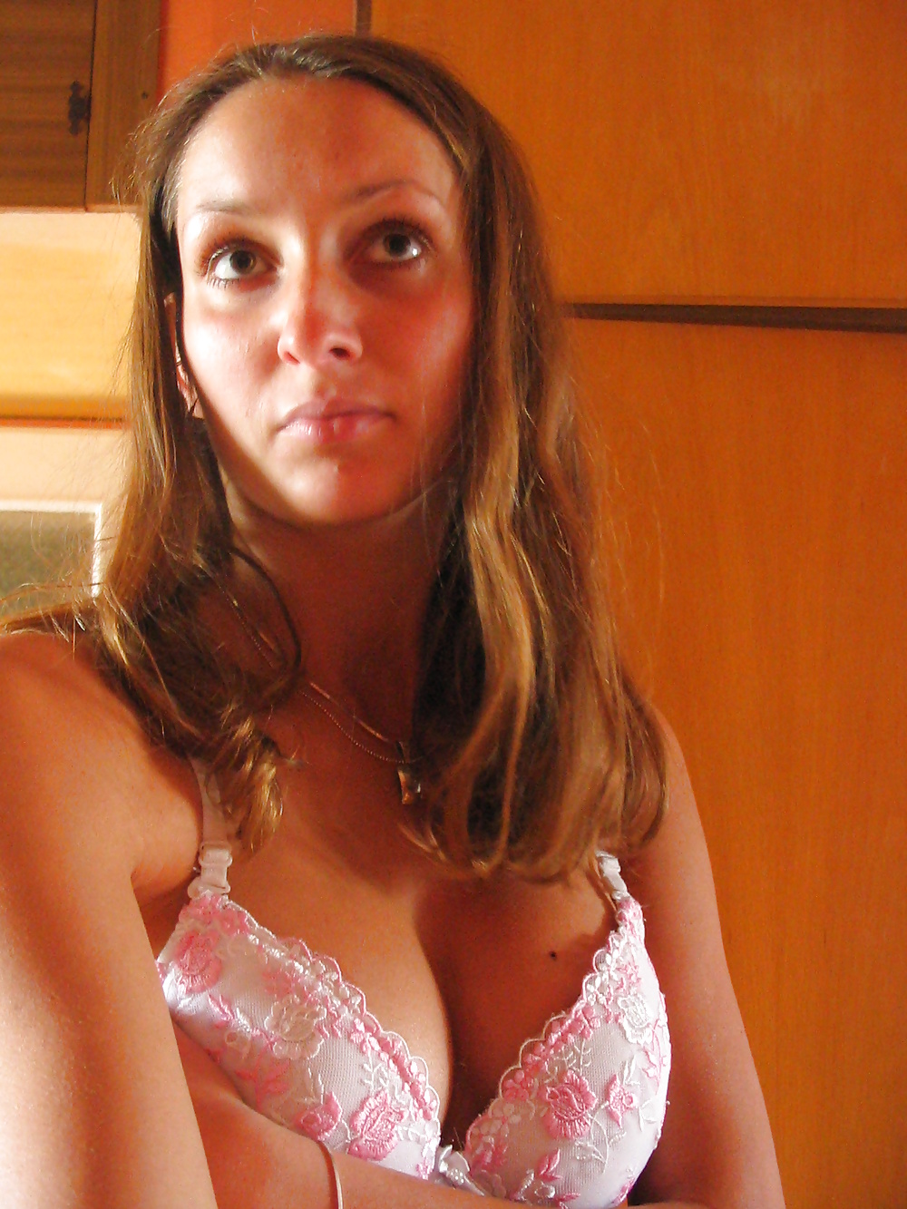 Nice French Amateur Shows her body - Lost Camera