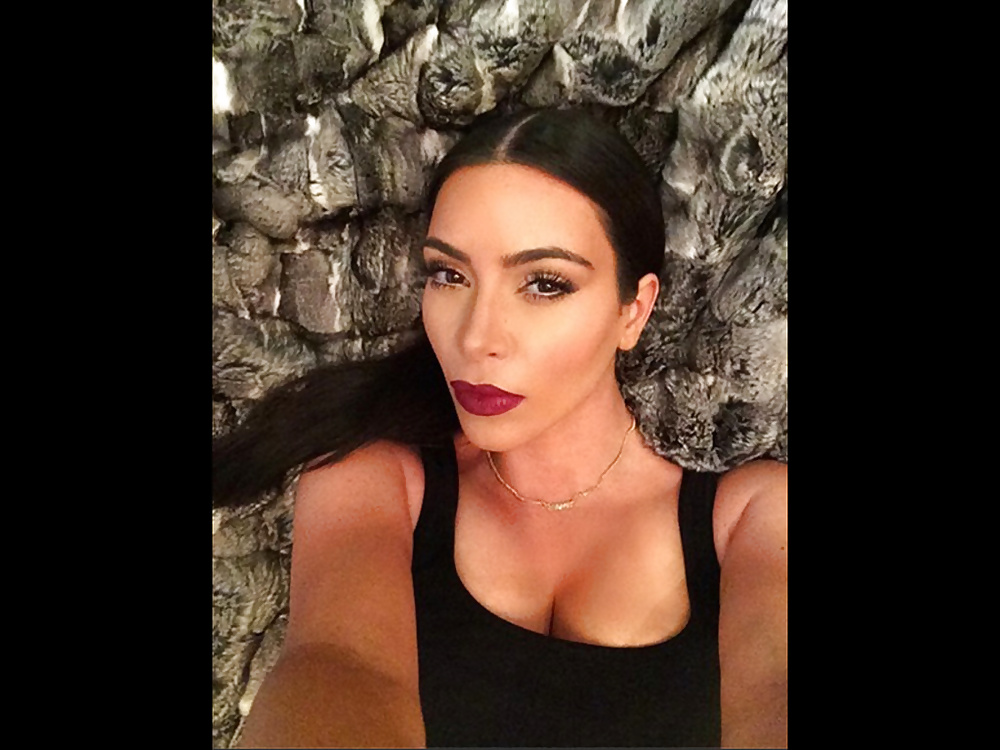 Kim Kardashian 2 #31134224