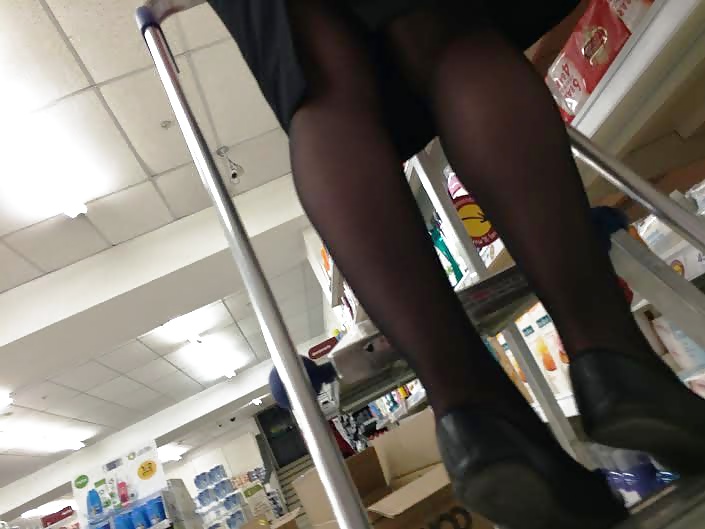 Shop assistant upskirt #31273395