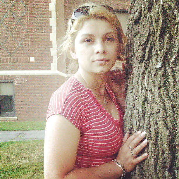 Chicas locales
 #23575487