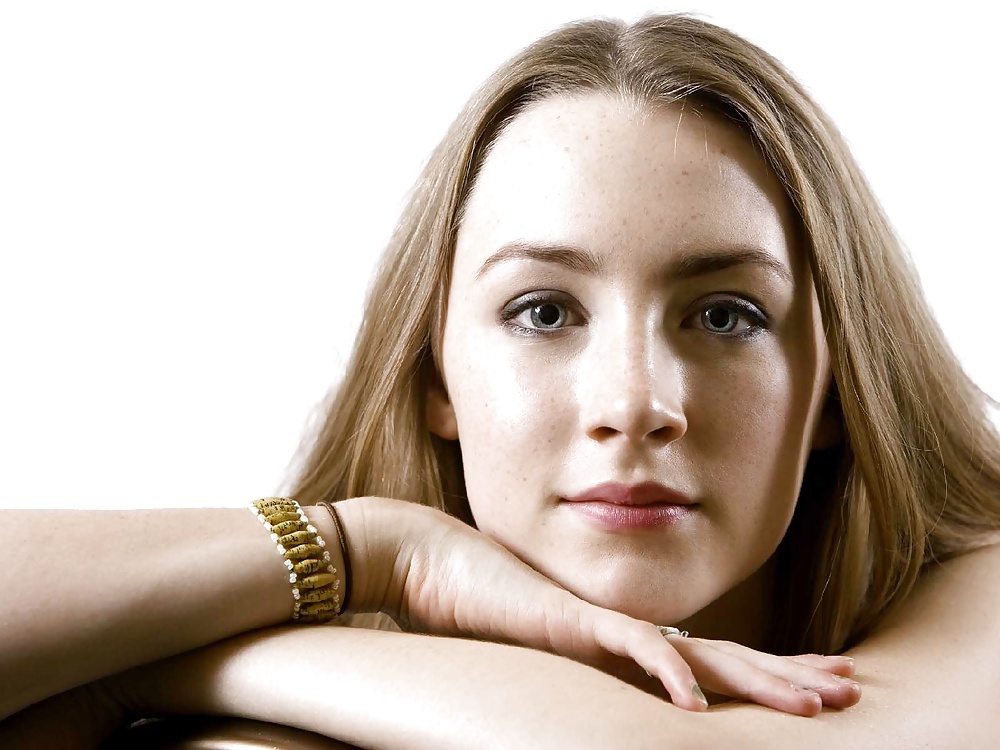 Saoirse Ronan #32187203