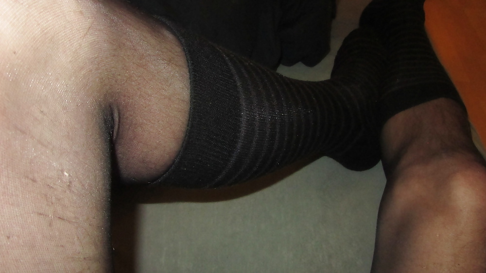 Dressed up and playing #40310519