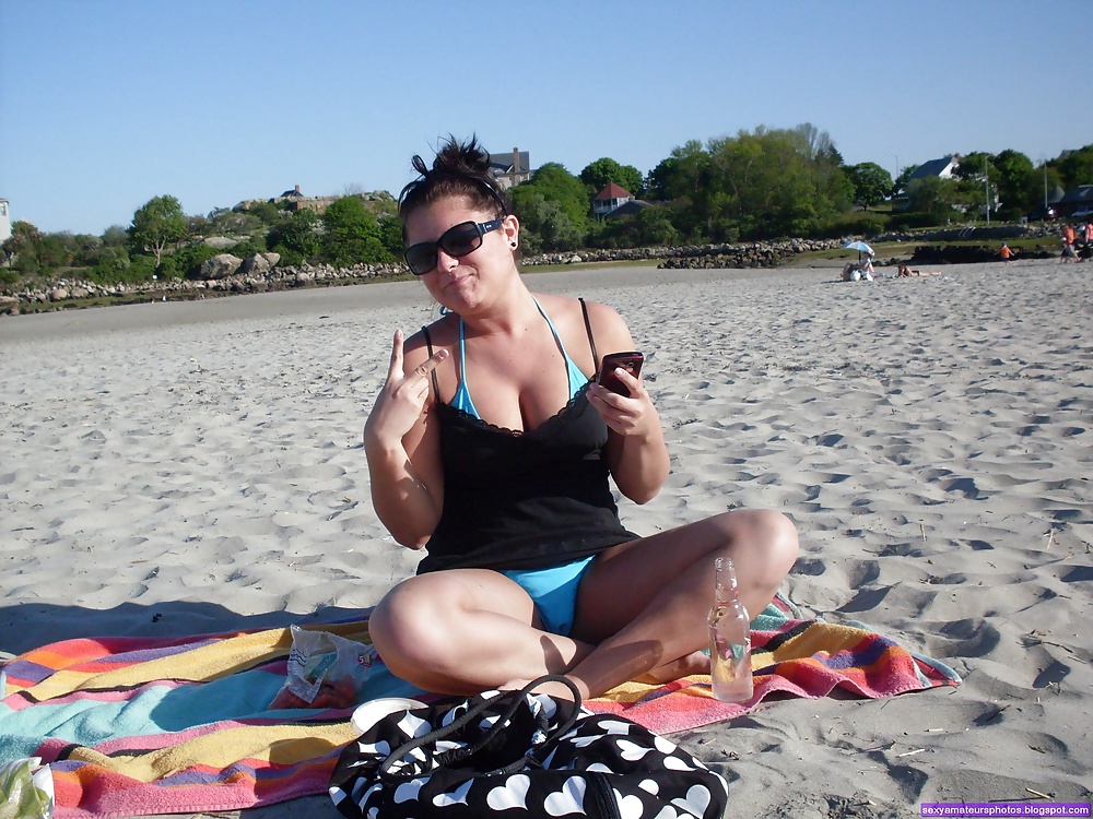Spiaggia voyeur bikini mutandine mature teenager tette candide
 #27582654