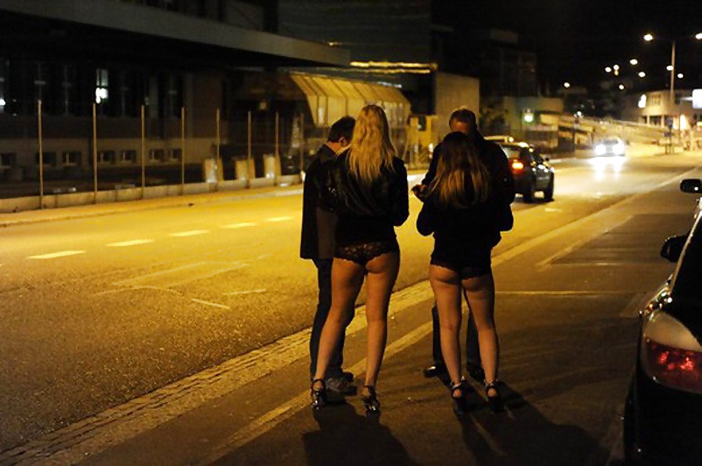 Prostitutas, prostitutos , putas
 #24173036