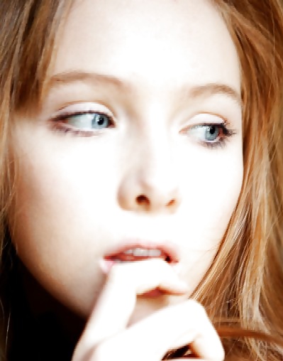 Molly quinn
 #29411114