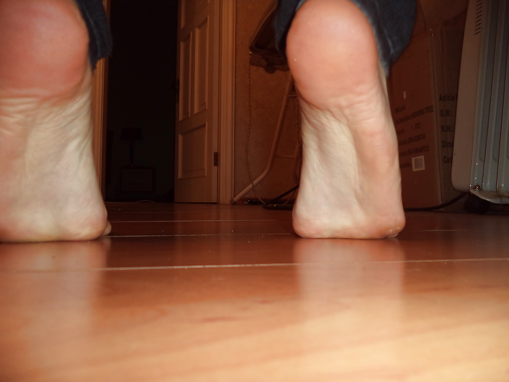 Feet of girls #25977237